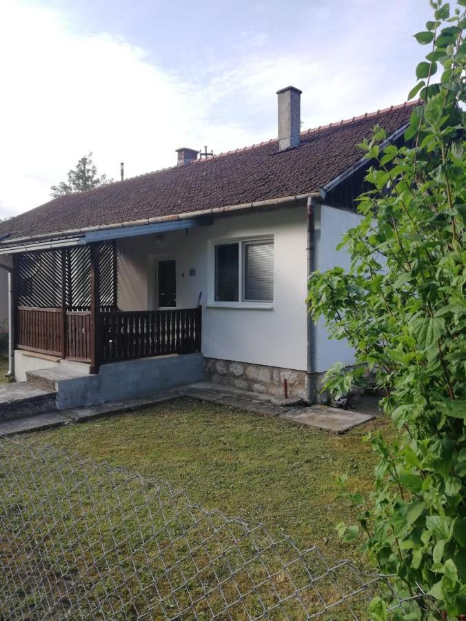 Vikendica Iva Villa Perucac Kültér fotó